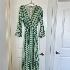 Green Bell Sleeve V-Neck Sundress for Weddings